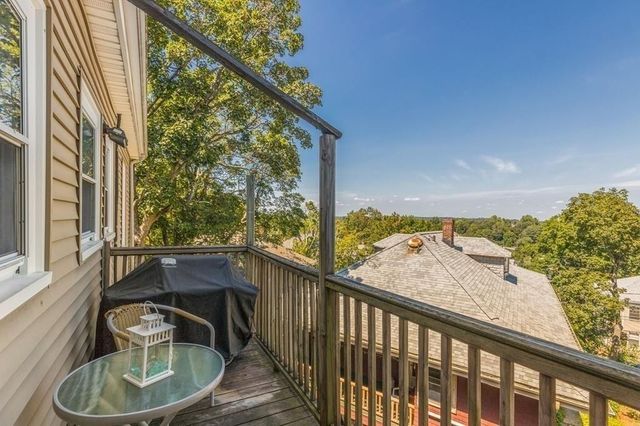 38 Hood St 38, Newton, MA 02458