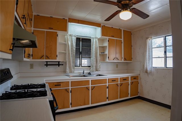 1615 Brunel Street, Waycross, GA 31501