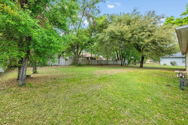 304 WOODS LANDING DRIVE, Lady Lake, FL 32159