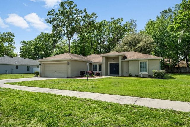 304 WOODS LANDING DRIVE, Lady Lake, FL 32159