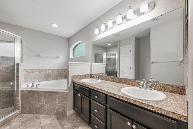 304 WOODS LANDING DRIVE, Lady Lake, FL 32159