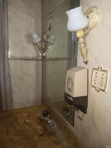 1408 Main Street, Vincennes, IN 47591