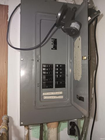 1408 Main Street, Vincennes, IN 47591