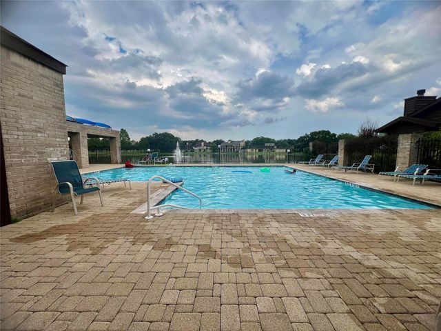 2611 Grants Lake Boulevard 243, Sugar Land, TX 77479