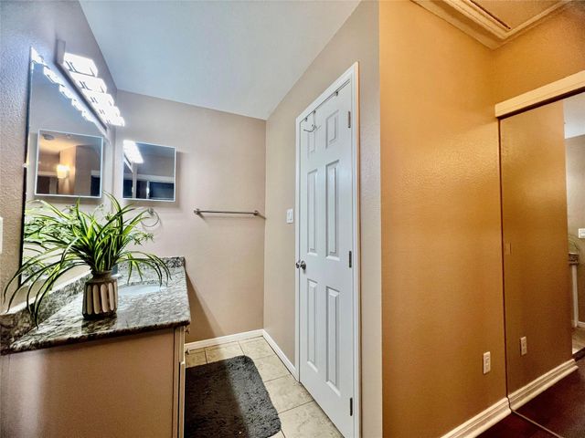 2611 Grants Lake Boulevard 243, Sugar Land, TX 77479