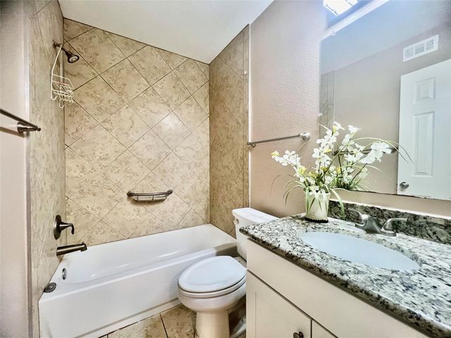 2611 Grants Lake Boulevard 243, Sugar Land, TX 77479