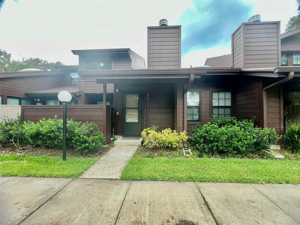 2611 Grants Lake Boulevard 243, Sugar Land, TX 77479