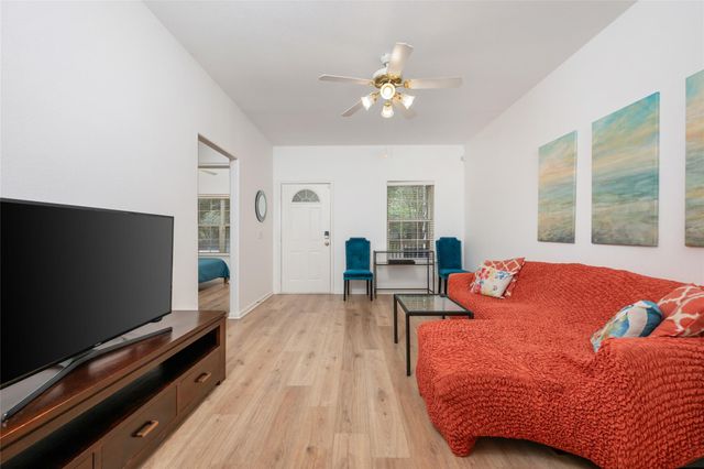 5613 Signal PT, Austin, TX 78724