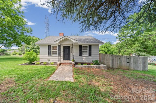 1501 Highland Avenue, Albemarle, NC 28001