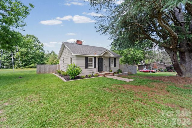 1501 Highland Avenue, Albemarle, NC 28001