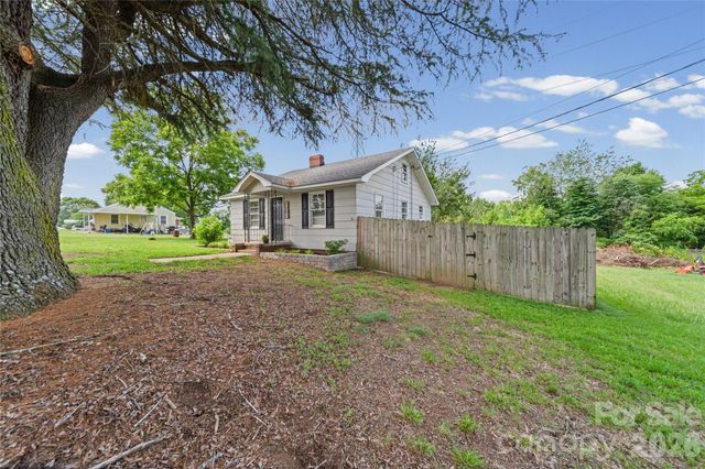 1501 Highland Avenue, Albemarle, NC 28001