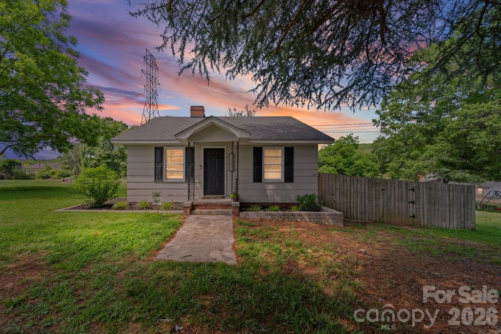 1501 Highland Avenue, Albemarle, NC 28001