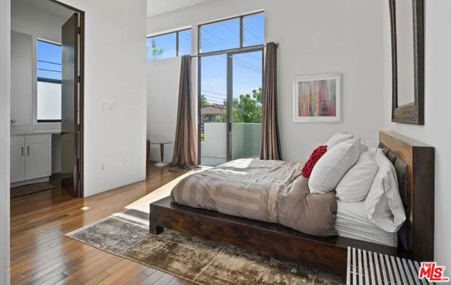 800 N Harper Avenue, Los Angeles, CA 90046