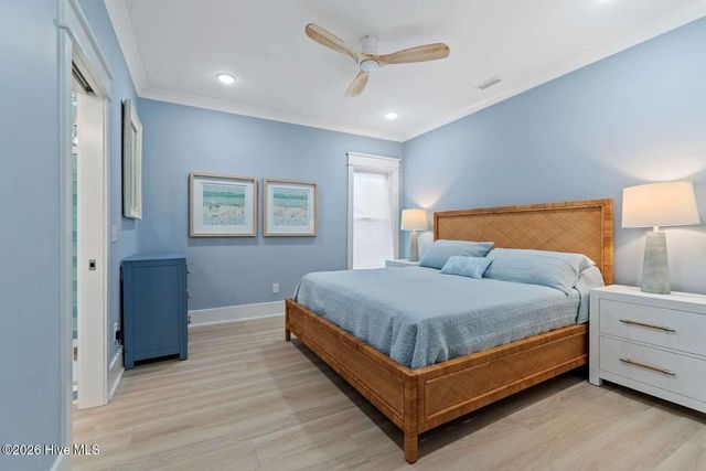 463 Ocean Boulevard W, Supply, NC 28462