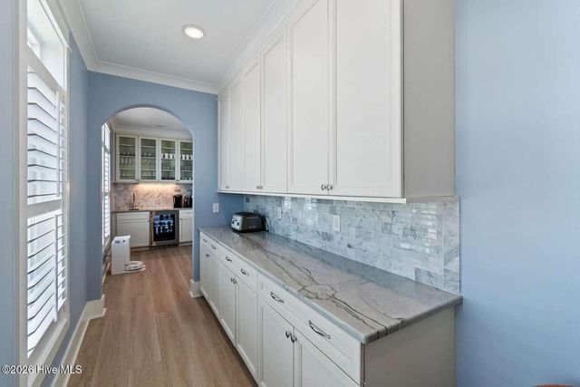 463 Ocean Boulevard W, Supply, NC 28462