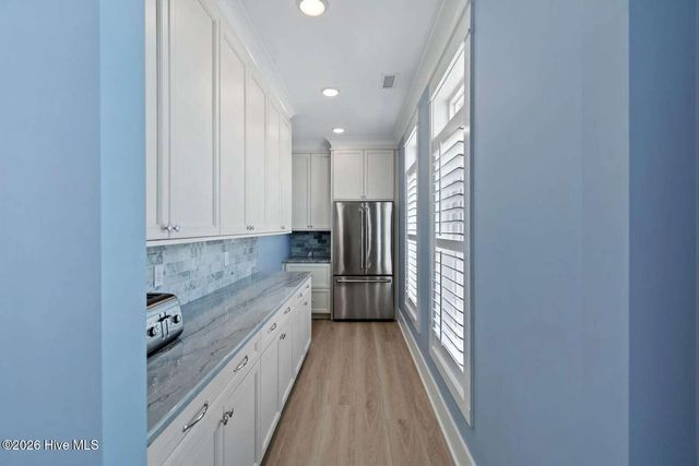 463 Ocean Boulevard W, Supply, NC 28462