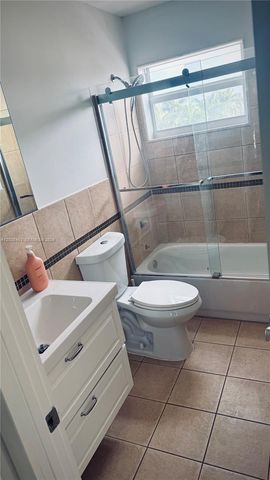 363 Washington Ave 52, Miami Beach, FL 33139