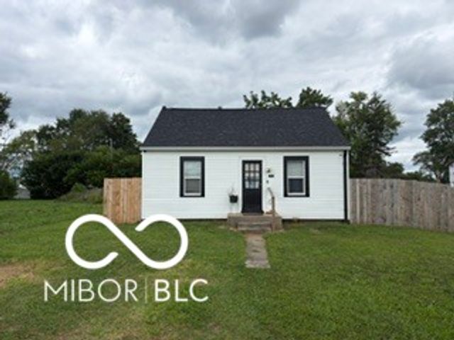 2402 W 30th Street, Anderson, IN 46016