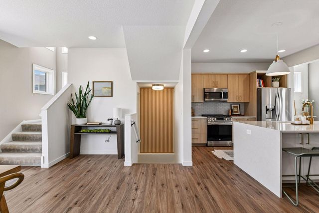 10140 Harvest Trail, Victoria, MN 55318