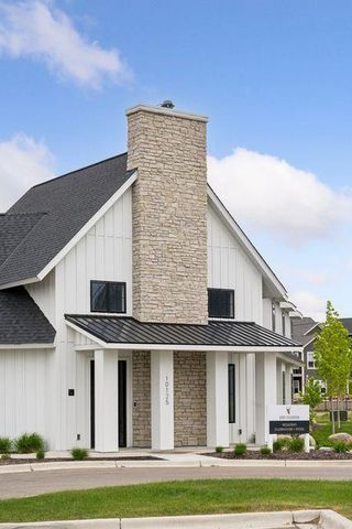 10140 Harvest Trail, Victoria, MN 55318