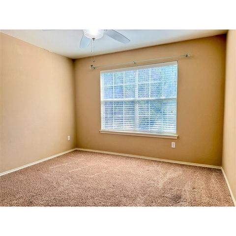 2632 Century Park BLVD 39, Austin, TX 78727