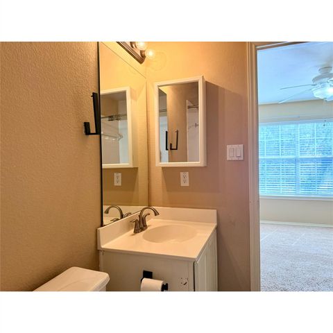 2632 Century Park BLVD 39, Austin, TX 78727