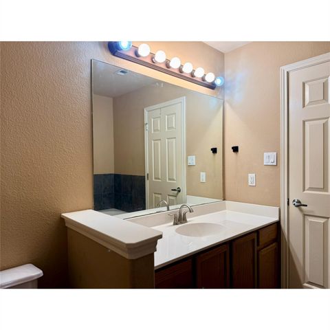 2632 Century Park BLVD 39, Austin, TX 78727