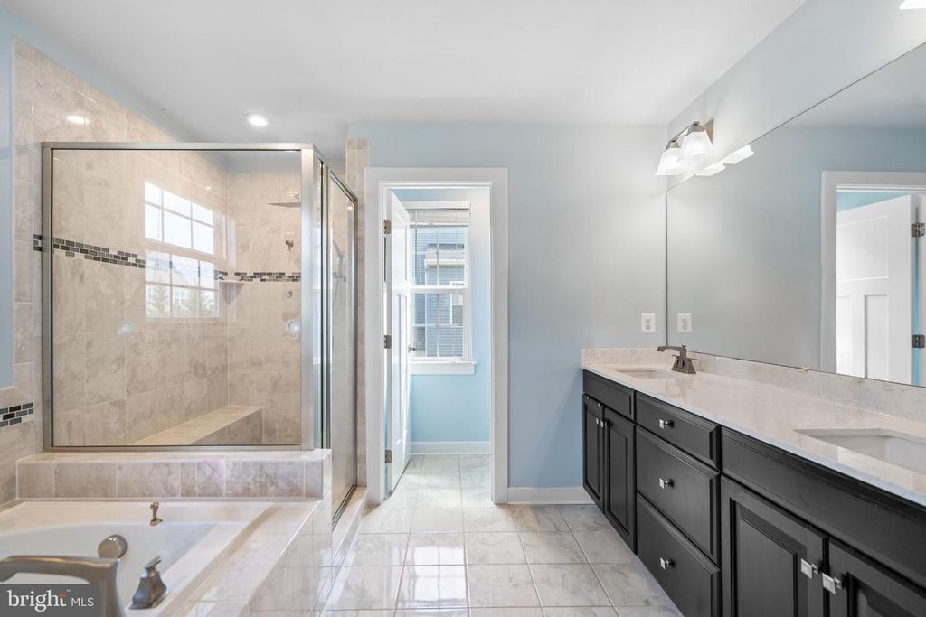 7 DEAN LN, Middletown, MD 21769