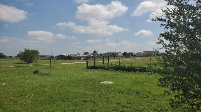 1656 County Road 697, Farmersville, TX 75442