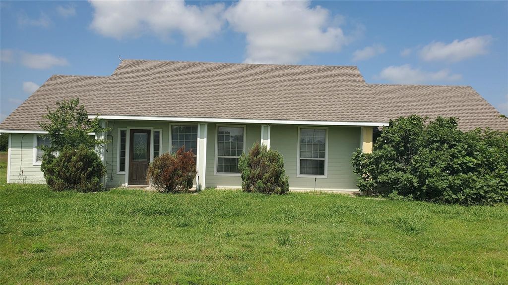 1656 County Road 697, Farmersville, TX 75442