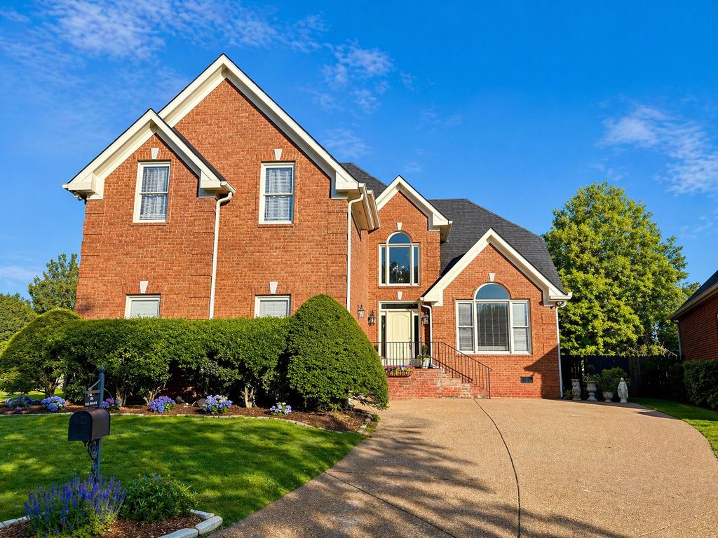 816 N Hampton Cv, Franklin, TN 37064