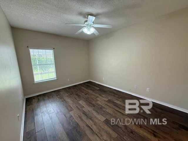 2651 S Juniper Street 401, Foley, AL 36535