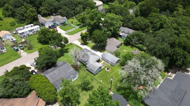 2109 Magnolia Drive, La Marque, TX 77568