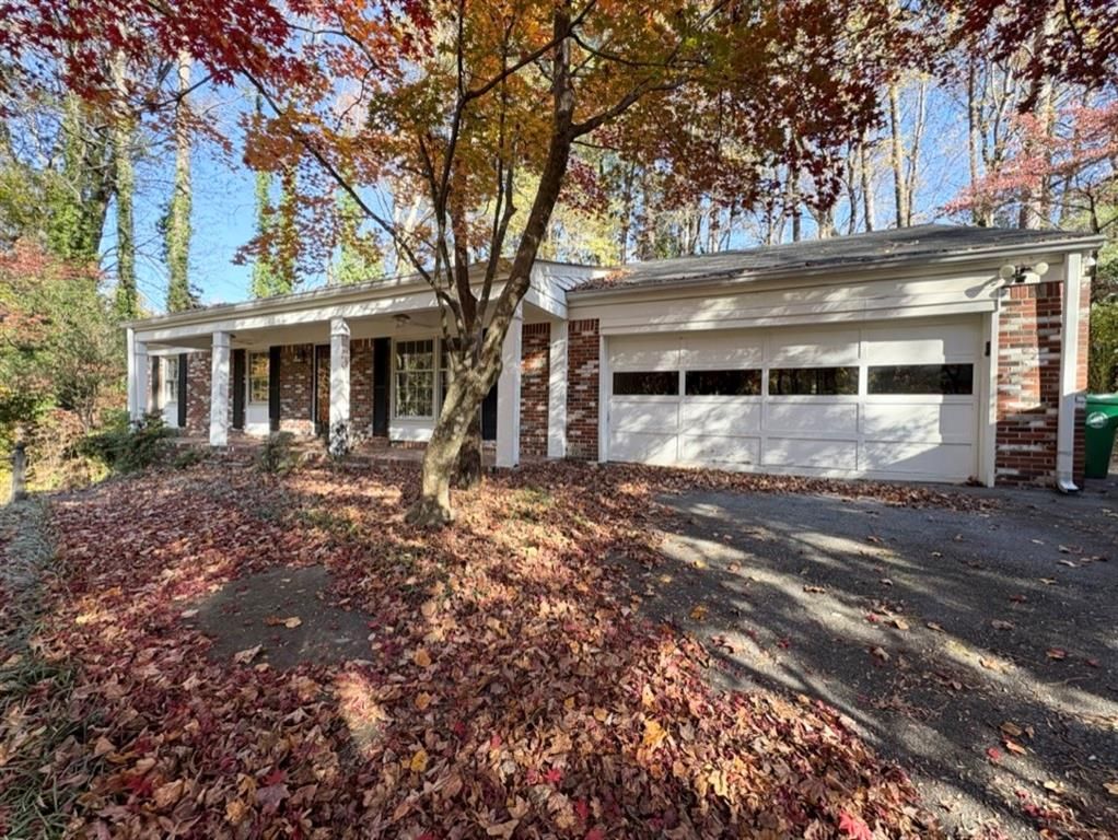 4625 Kings Down Road, Dunwoody, GA 30338