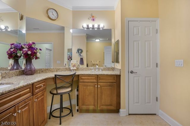 6102 Veterans Dr 102, Rockaway Twp., NJ 07885