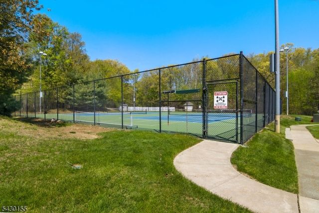 6102 Veterans Dr 102, Rockaway Twp., NJ 07885