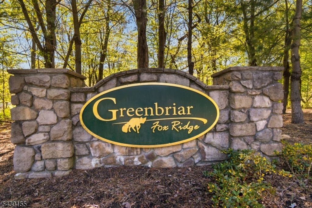 6102 Veterans Dr 102, Rockaway Twp., NJ 07885