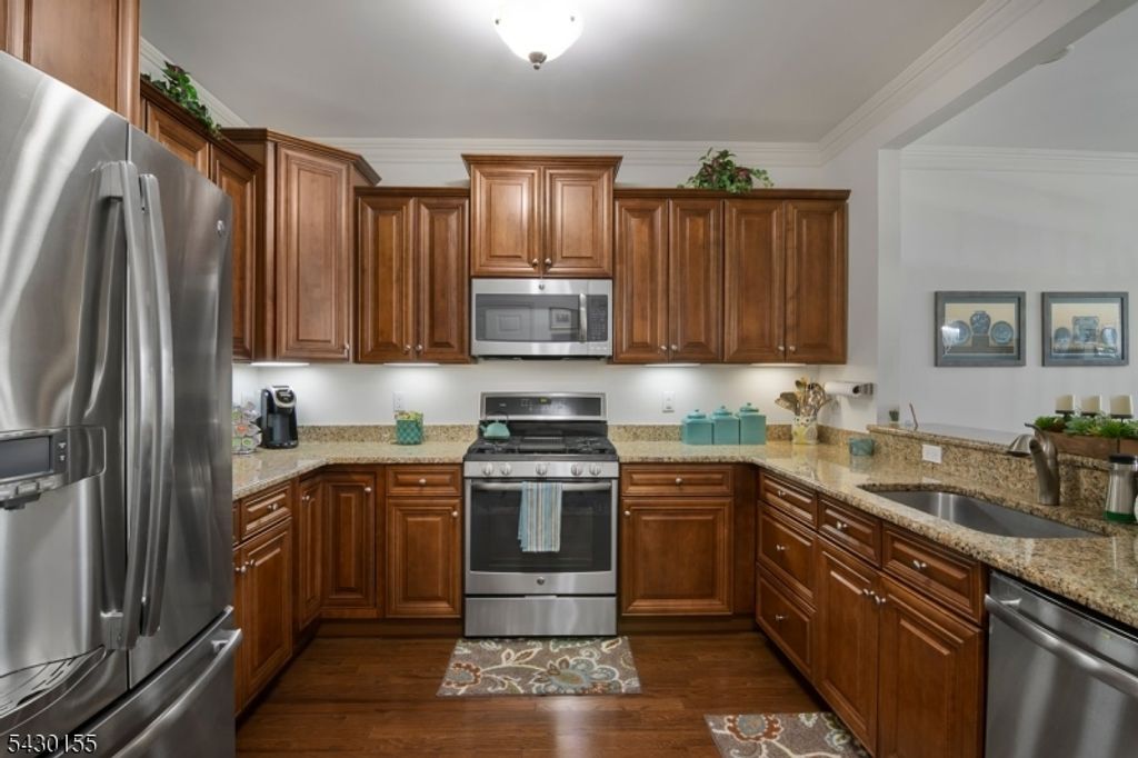6102 Veterans Dr 102, Rockaway Twp., NJ 07885 — photo 5