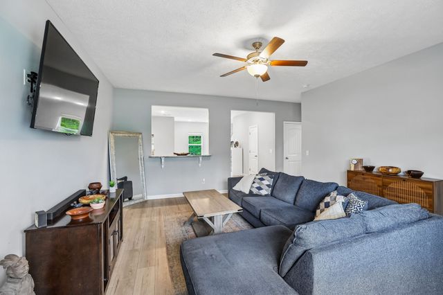 313 Durum St, Shelbyville, TN 37160