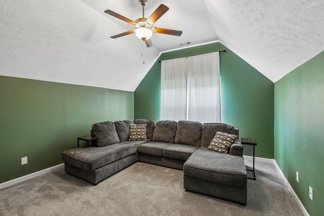 313 Durum St, Shelbyville, TN 37160