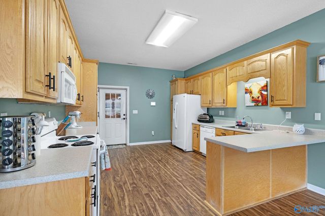 3816 Browns Valley Road, Guntersville, AL 35976