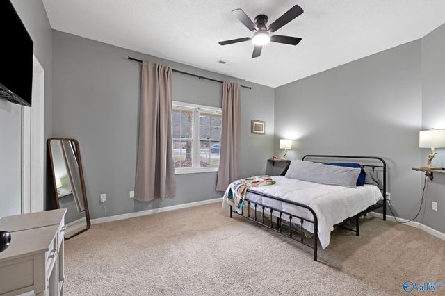 3816 Browns Valley Road, Guntersville, AL 35976