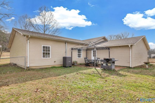 3816 Browns Valley Road, Guntersville, AL 35976