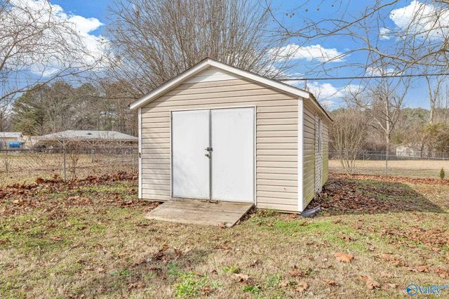 3816 Browns Valley Road, Guntersville, AL 35976