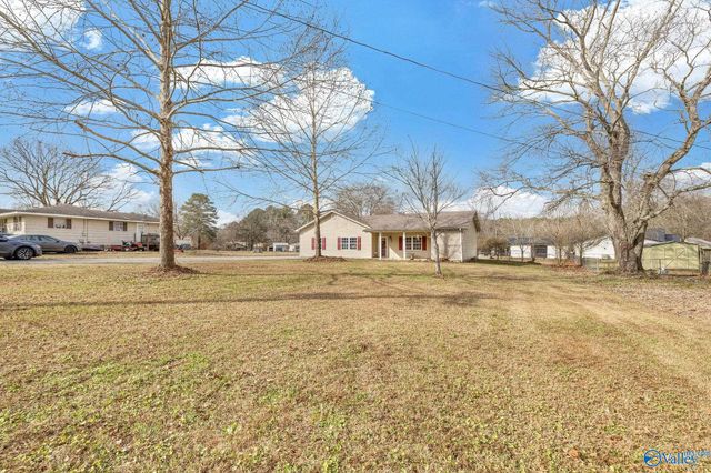 3816 Browns Valley Road, Guntersville, AL 35976