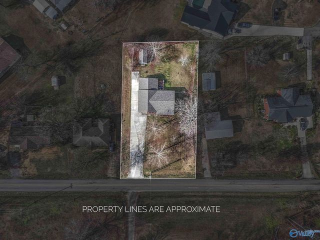 3816 Browns Valley Road, Guntersville, AL 35976