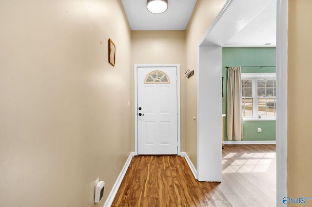 3816 Browns Valley Road, Guntersville, AL 35976