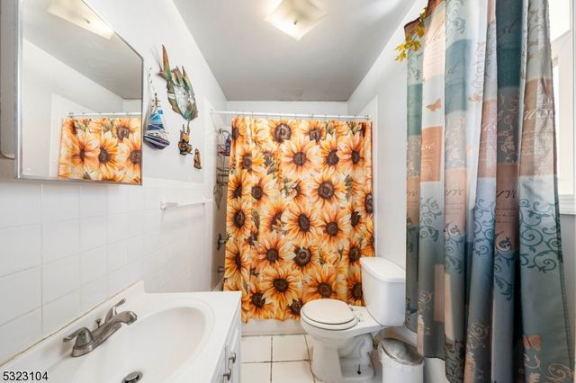 23 Martin Luther King Jr B, Newark City, NJ 07104