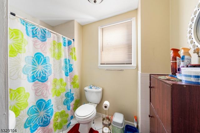 23 Martin Luther King Jr B, Newark City, NJ 07104