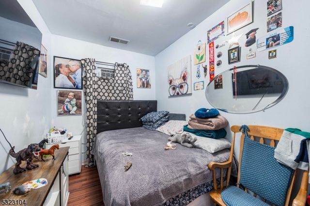 23 Martin Luther King Jr B, Newark City, NJ 07104